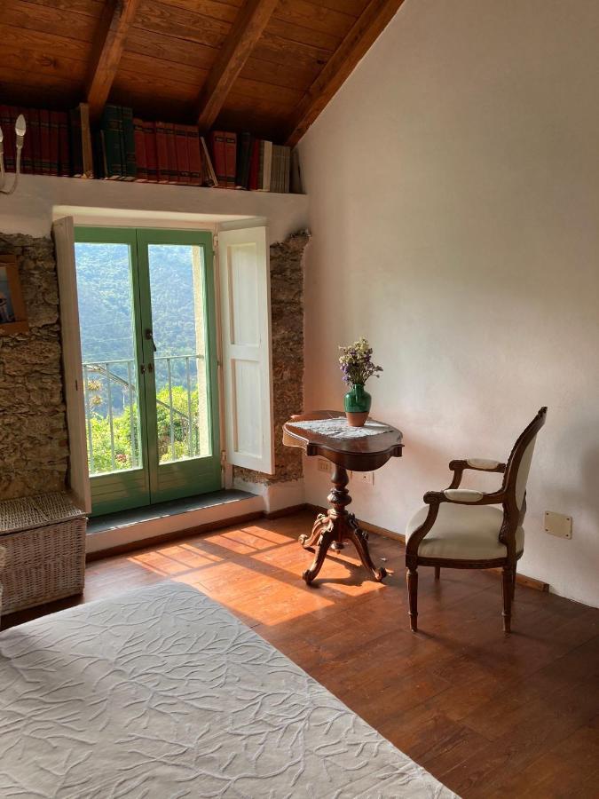 Casa Olivia Lacrema Finale Ligure Luaran gambar