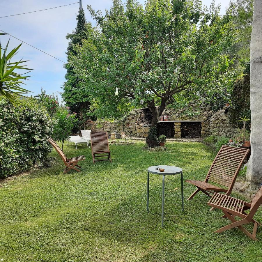 Casa Olivia Lacrema Finale Ligure Luaran gambar